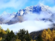 四姑娘雪山之巅长坪沟徒步
